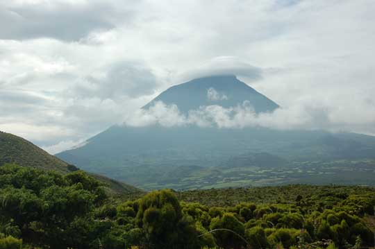 volcano in cloud