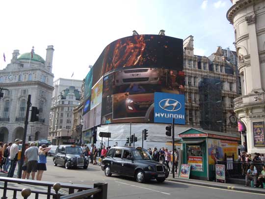 piccadilly circus