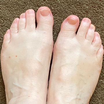feet